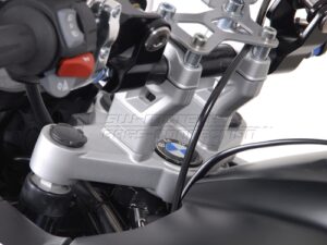 ZESTAW PODWYŻSZAJĄCY KIEROWNICĘ SW-MOTECH 30MM BMW R 1200 GS/ADV (08-) SILVER