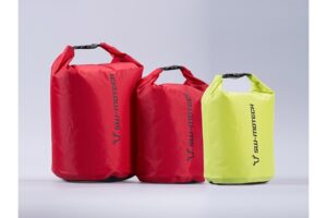 099994_ZAL205452.jpg ZESTAW TOREB DRYPACK/WKŁADÓW SW-MOTECH WODOODPORNYCH RED YELLOW 4L/8L/13L