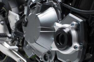 164160_ZAL245145.jpg OSŁONA SILNIKA SW-MOTECH KAWASAKI Z900 MODELS (16-) BLACK SILVER