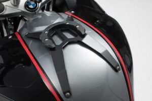 UCHWYT MOCUJĄCY TANKRING EVO SW-MOTECH BMW F 800 R/S/ST/GT BLACK