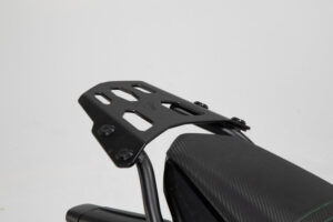 STELAŻ STREET-RACK POD PŁYTĘ MONTAŻOWĄ KUFRA SW-MOTECH YAMAHA MT-10/SP (16-21) BLACK