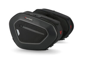 ZESTAW SAKW PRO BLAZE I STELAŻY SW-MOTECH ZERO SR/S (19-) BLACK