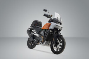 289720_ZAL579965.jpg ZESTAW ZABEZPIECZAJĄCY MOTOCYKL ADVENTURE SW-MOTECH HARLEY-DAVIDSON PAN AMERICA (21-)