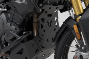 289784_ZAL579521.jpg PRZEDŁUŻENIE OSŁONY SILNIKA NA PRZEDNIĄ CZĘŚĆ BLOKU SILNIKA SW-MOTECH TRIUMPH TIGER 1200 MODELS (22-
