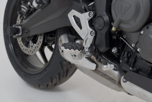 PODNÓŻKI EVO SW-MOTECH TRIUMPH TIGER 660 (21-) BLACK