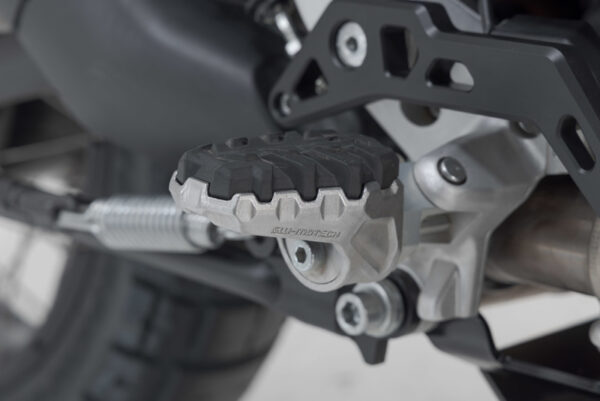 PODNÓŻKI EVO SW-MOTECH DUCATI MULTISTRADA V4/V2 DESERTX