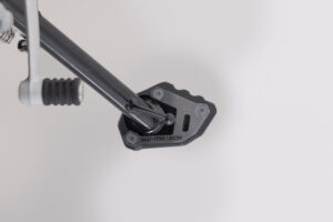 NAKŁADKA NÓŻKI BOCZNEJ SW-MOTECH TRIUMPH SPEED 400/SCRAMBLER 400X BLACK/SILVER