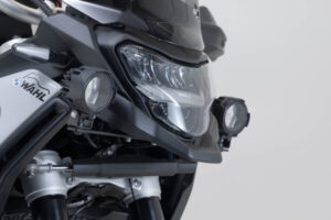 ZESTAW LAMP PRZECIWMGŁOWYCH EVO SW-MOTECH BMW F 900 GS (23-) BLACK