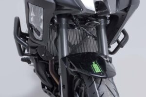 OSŁONA CHŁODNICY SW-MOTECH KAWASAKI VERSYS 1000 (18-)/ 1100 (24-) BLACK/SILVER