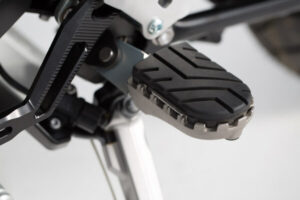 363897_ZAL867634.jpg PODNÓŻKI ION SW-MOTECH TRIUMPH TIGER 800/ 900/ 1200 SCRAM 1200. BLACK